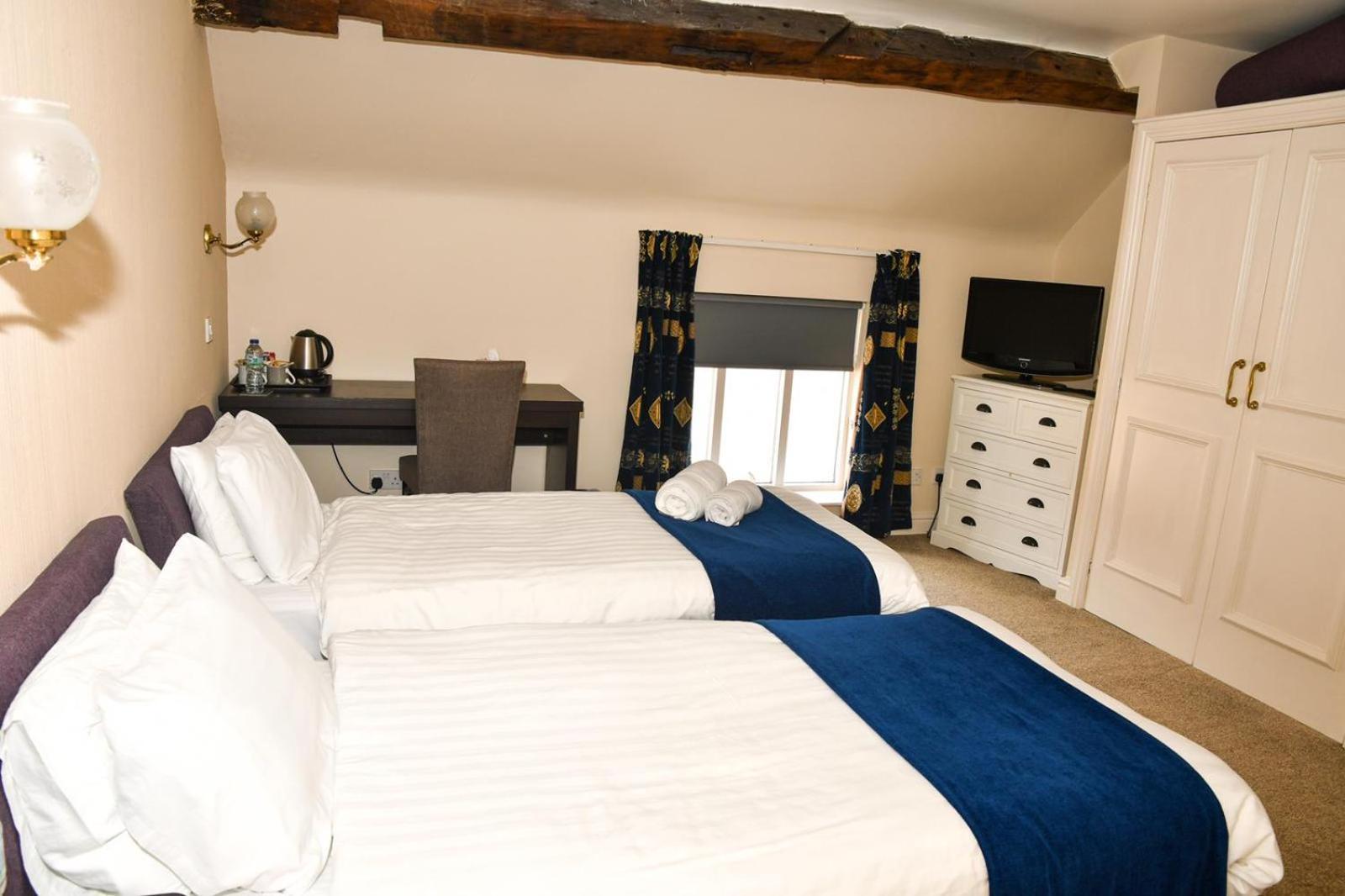 Whiston Hall Habitación foto