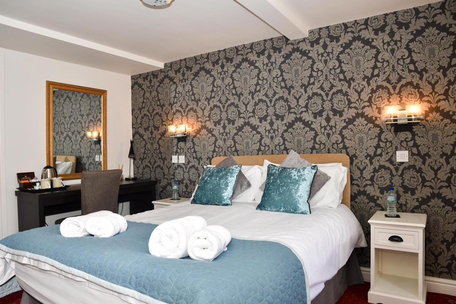 Whiston Hall Habitación foto